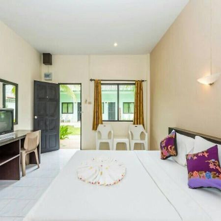 Baantonsai Garden Resort - SHA Extra Plus Patong Exterior foto