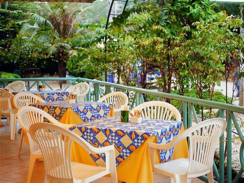 Baantonsai Garden Resort - SHA Extra Plus Patong Exterior foto